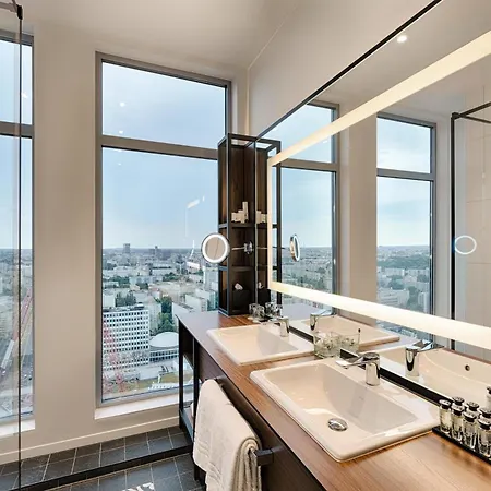 Park Inn By Radisson Berlin Alexanderplatz-2