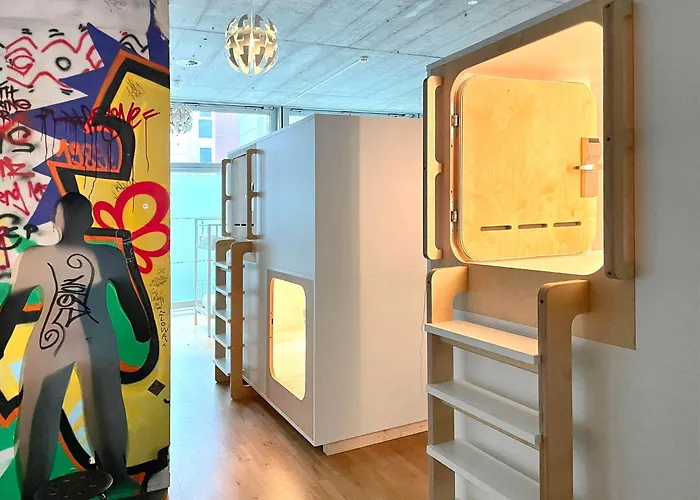 Hotel: Heart Of Gold Hostel & Capsules Berlin